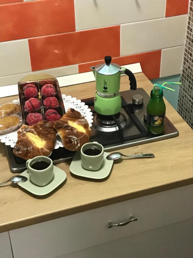 Lo Gnomo Bed and Breakfast Σουλμόνα Εξωτερικό φωτογραφία